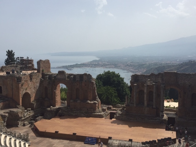Taormina theatre position